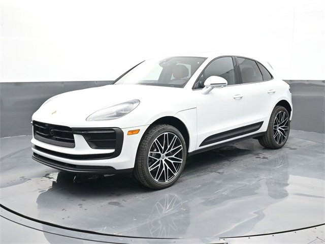 New 2026 Porsche Macan image 1
