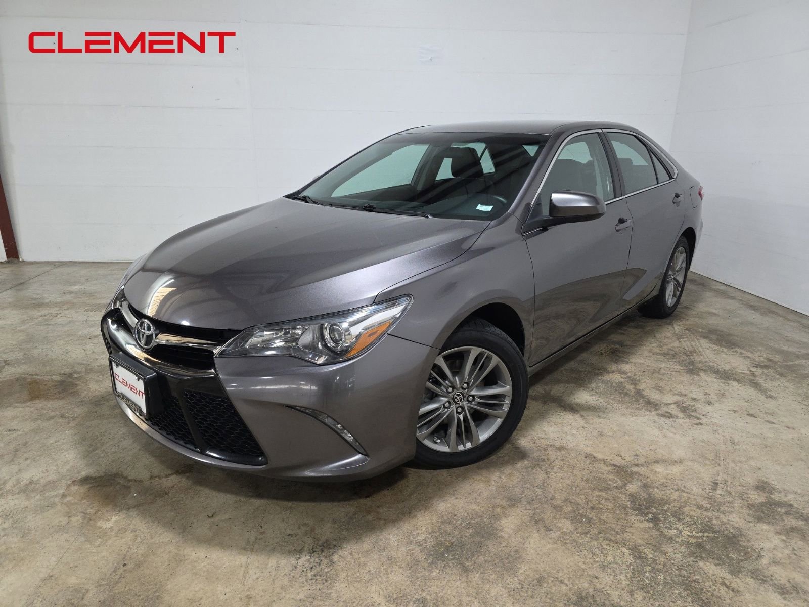 Used 2017 Toyota Camry SE