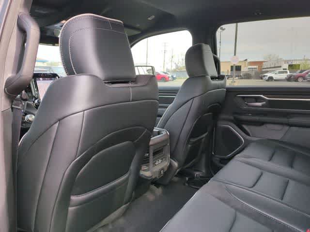 New 2025 RAM 1500 Laramie AWD/4WD image 19