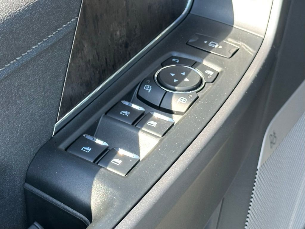 New 2026 Ford F350 Lariat image 14