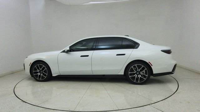 Used 2025 BMW 740i image 66