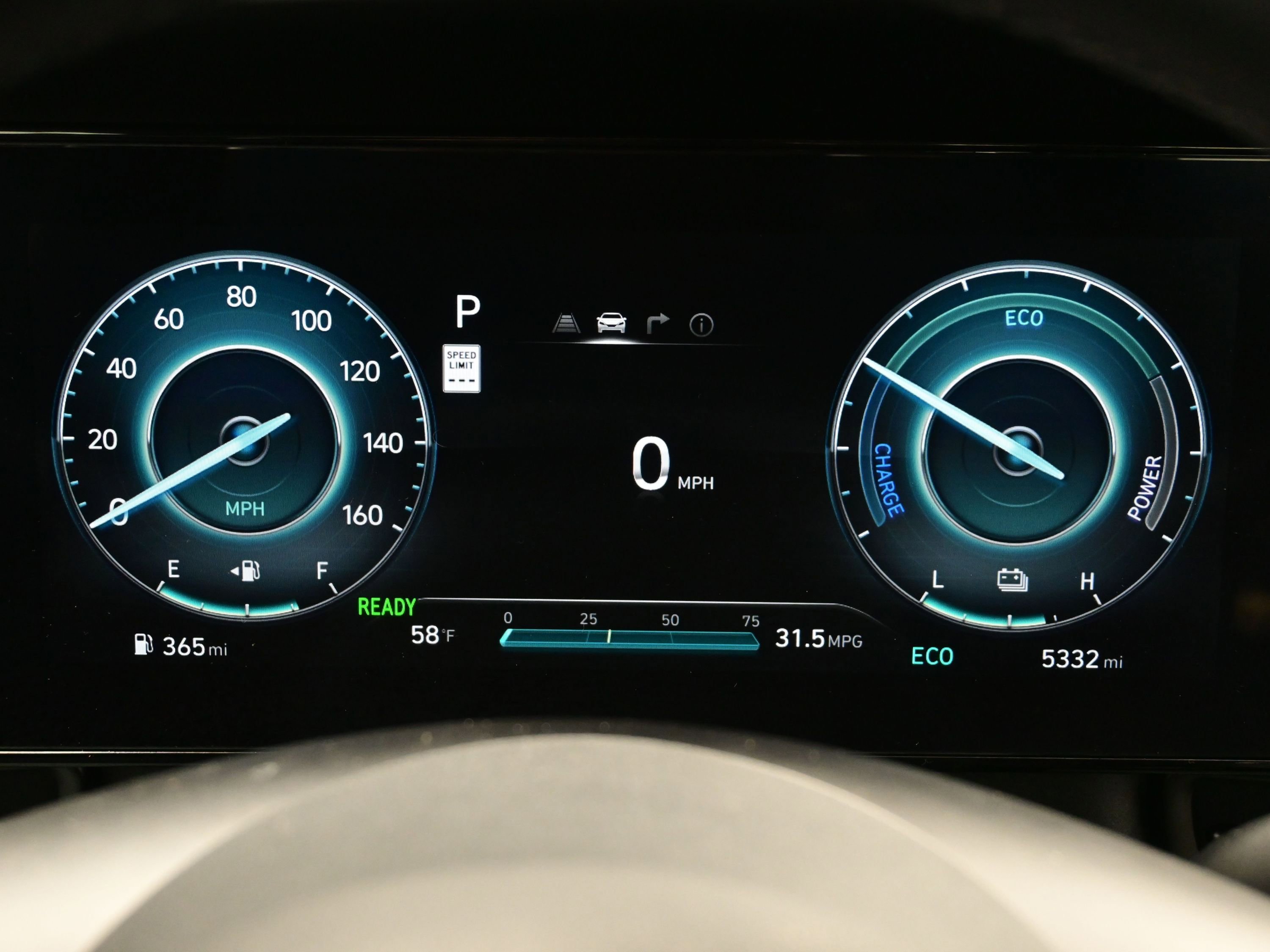 Certified 2025 Hyundai Elantra Limited image 25