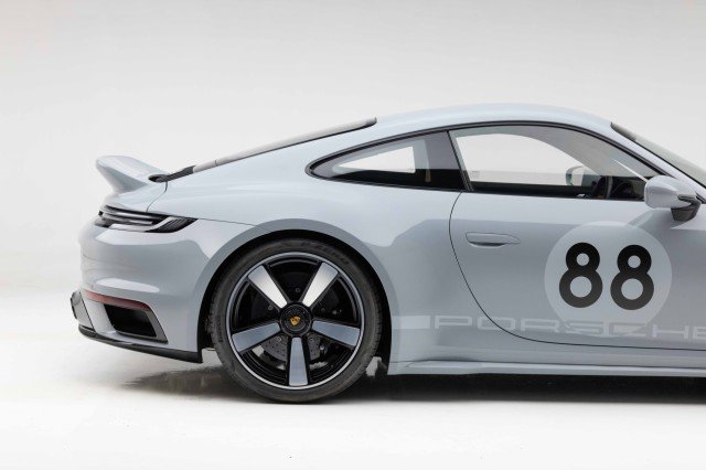 Used 2023 Porsche 911 Sport Classic image 25