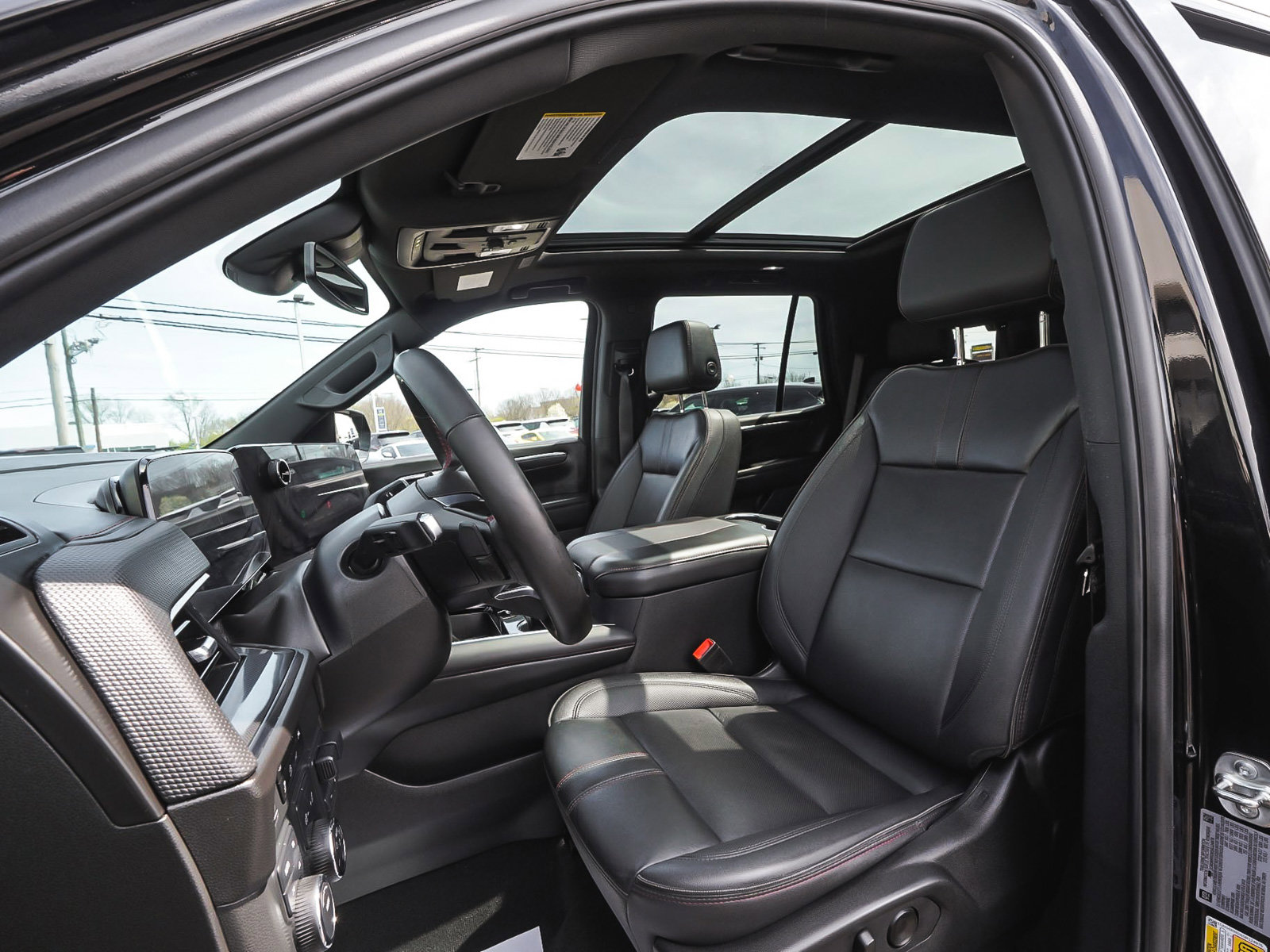 Used 2025 Chevrolet Tahoe RST w/ Comfort Package image 34