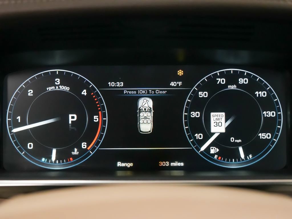 Used 2016 Land Rover Range Rover HSE image 25