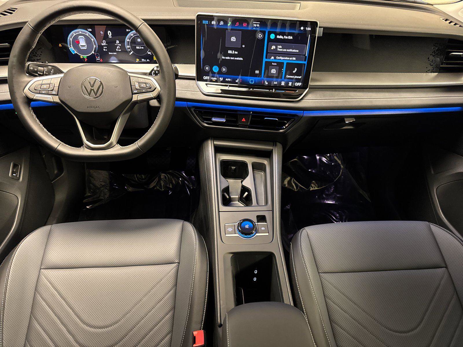 New 2026 Volkswagen Tiguan SE image 12