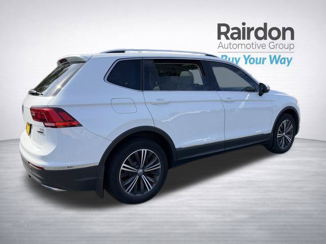 Used 2018 Volkswagen Tiguan SEL AWD/4WD image 7