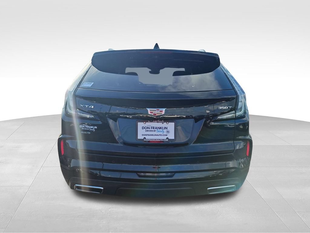 Used 2024 Cadillac XT4 Sport w/ Technology Package AWD/4WD image 4