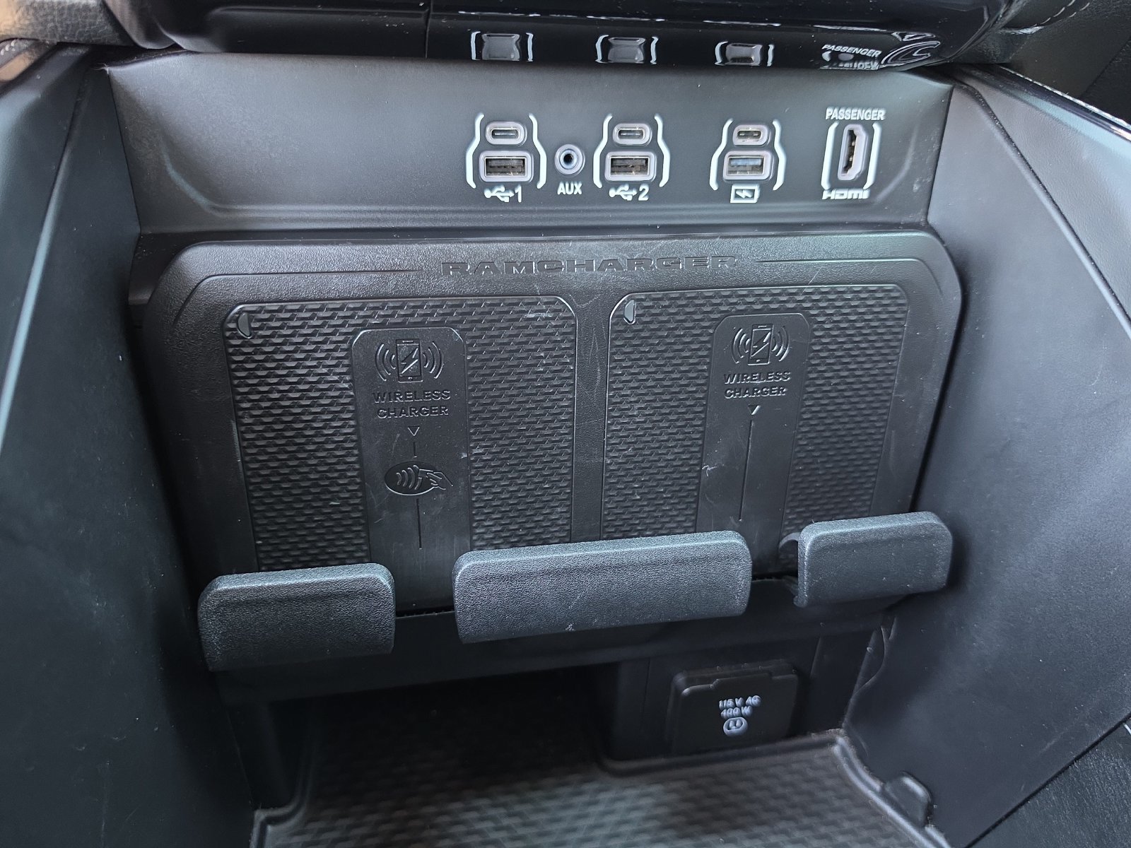 Used 2025 RAM 1500 Limited AWD/4WD image 23