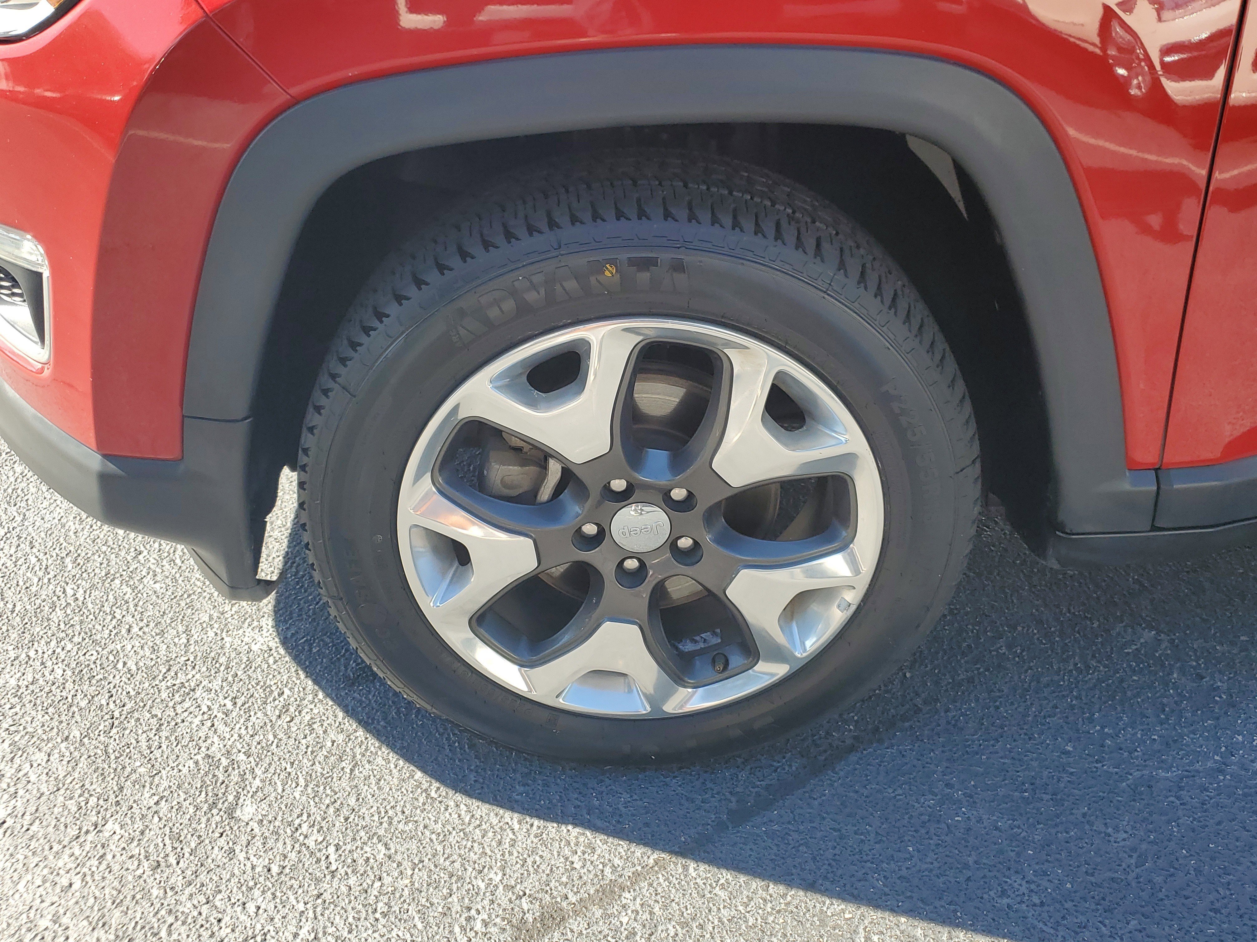 Used 2018 Jeep Compass Limited w/ Navigation Group image 5