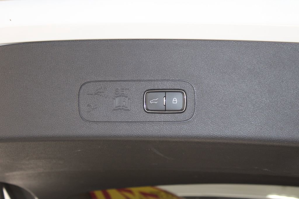 Used 2022 Lincoln Aviator Grand Touring w/ Equipment Group 301A image 16