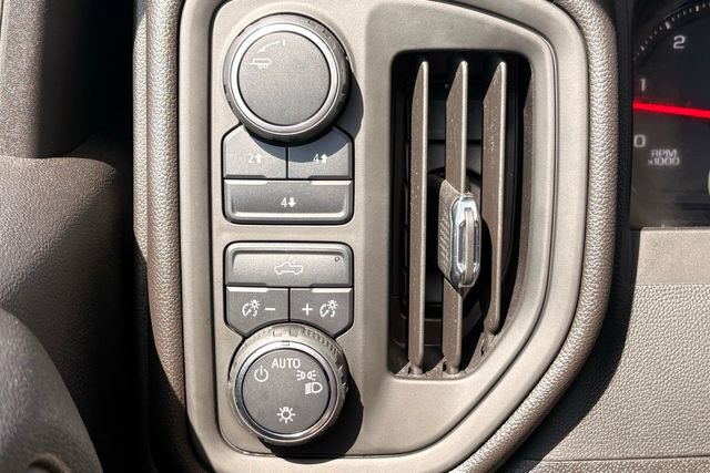 Used 2025 Chevrolet Silverado 3500 W/T AWD/4WD image 37