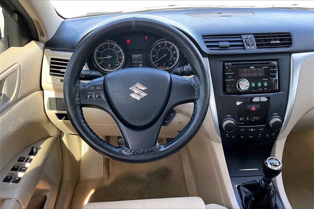 Used 2011 Suzuki Kizashi S image 8