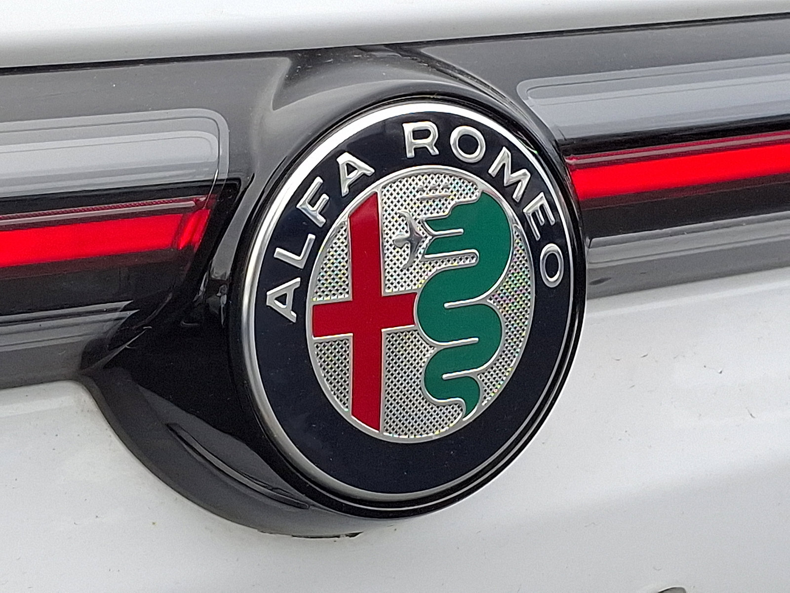 Used 2024 Alfa Romeo Tonale Veloce w/ Active Assist Package AWD/4WD image 29