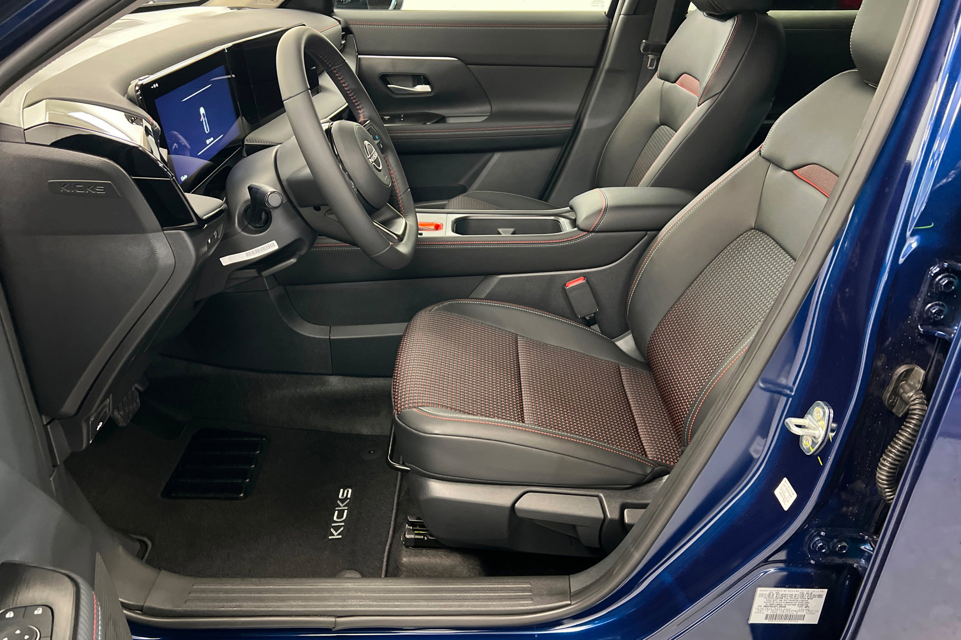 New 2026 Nissan Kicks SR image 17