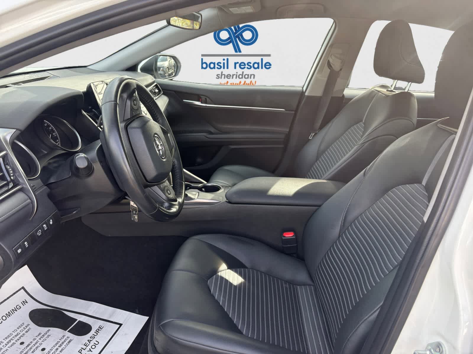 Used 2024 Toyota Camry SE FWD image 8