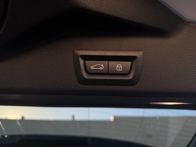 New 2026 BMW X5 xDrive40i w/ M Sport Package image 14