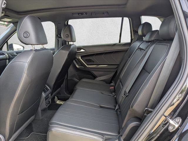 Used 2023 Volkswagen Tiguan SE R-Line image 18