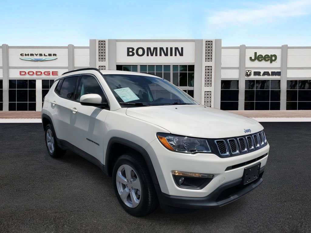 Used 2019 Jeep Compass Latitude image 2