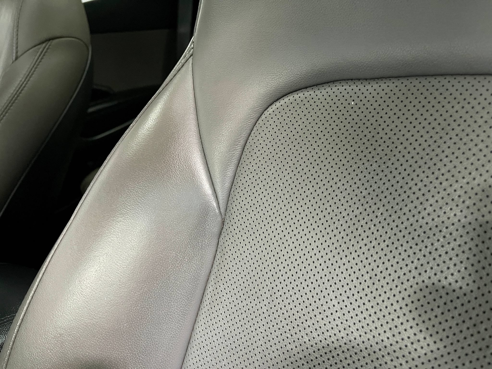 Used 2017 Hyundai Santa Fe Sport FWD image 18