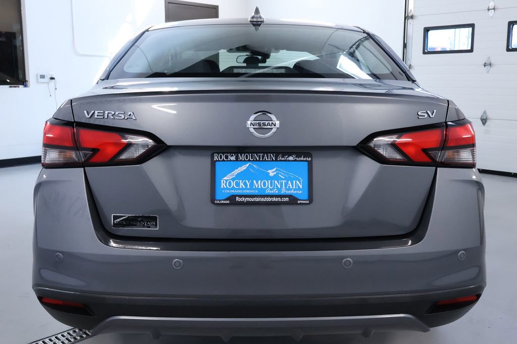 Used 2021 Nissan Versa SV image 6