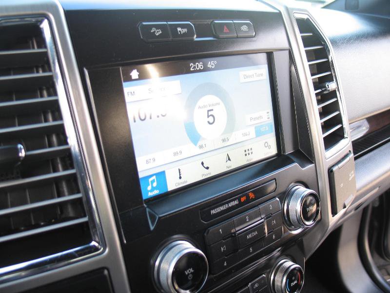 Used 2016 Ford F150 Platinum w/ Equipment Group 701A Luxury image 34