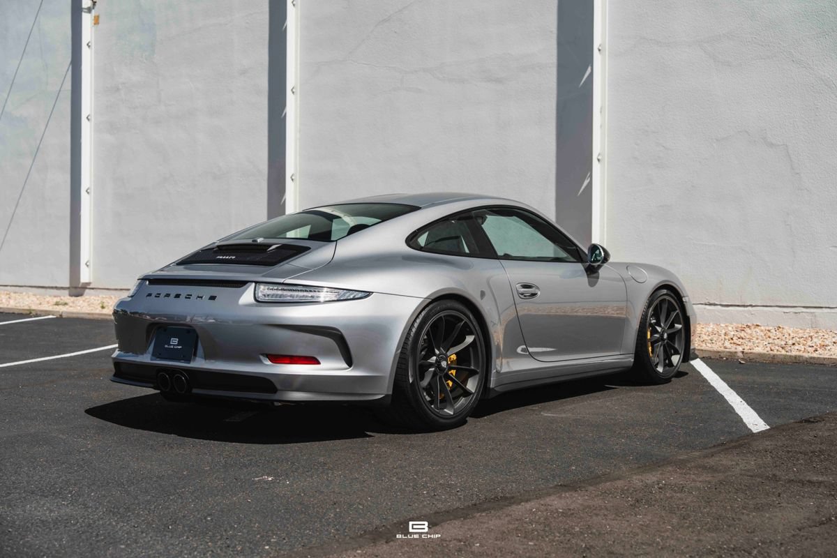 Used 2016 Porsche 911 R RWD image 18