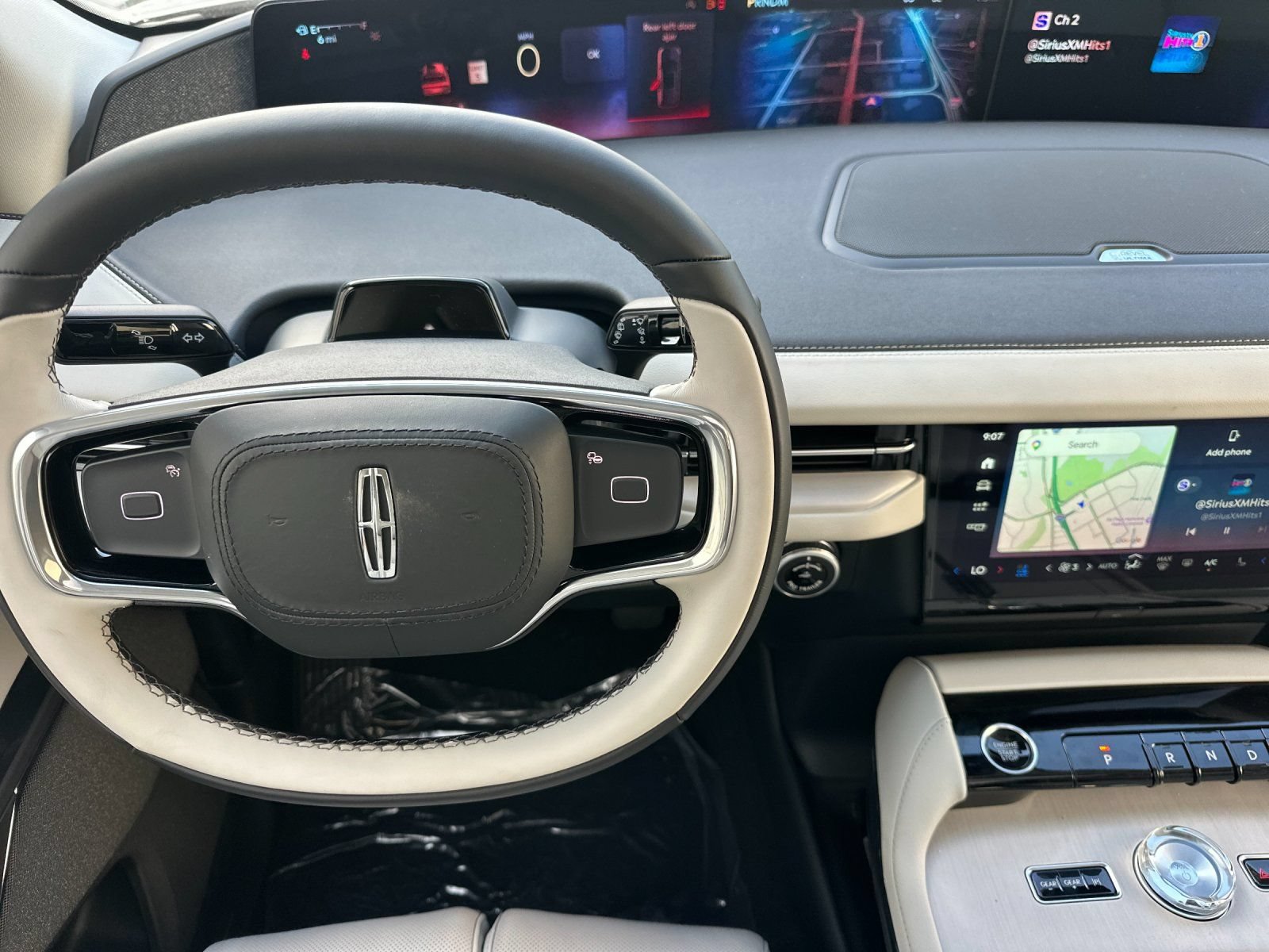 New 2026 Lincoln Navigator L Reserve AWD/4WD image 13