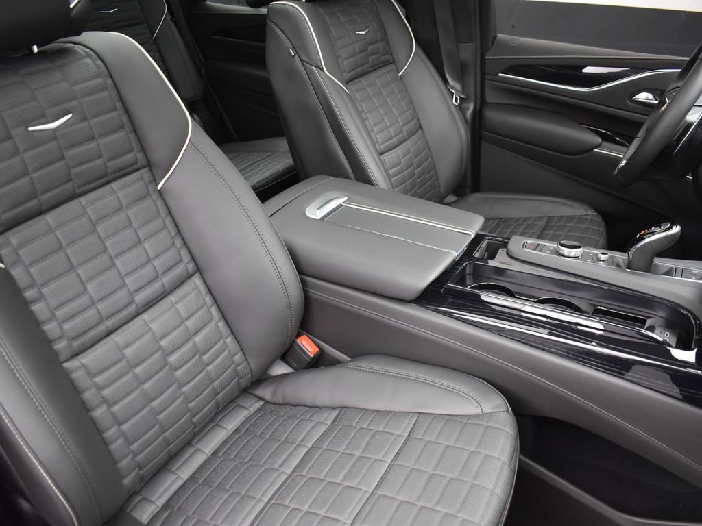 Certified 2023 Cadillac Escalade V w/ LPO, ONYX Package image 35