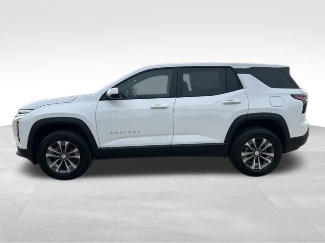 New 2026 Chevrolet Equinox LT image 2