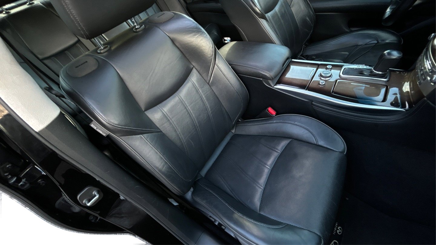 Used 2016 INFINITI Q70 L 3.7 w/ Deluxe Touring Package image 16