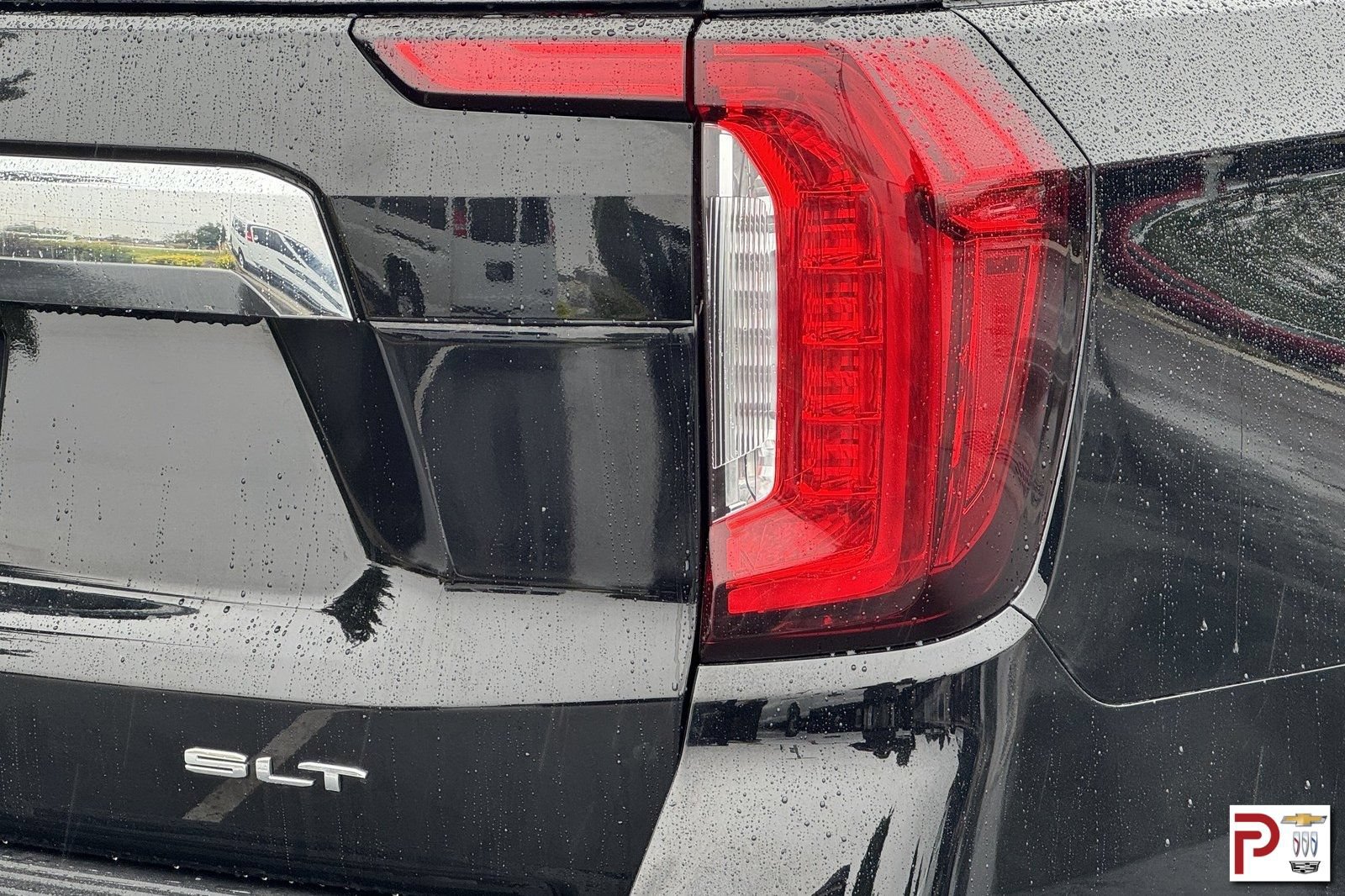 Certified 2022 GMC Yukon SLT w/ SLT Premium Package AWD/4WD image 31
