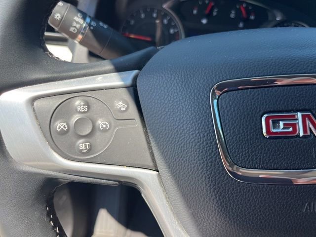 Used 2023 GMC Acadia SLT image 18