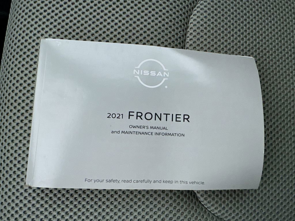 Used 2021 Nissan Frontier SV w/ Midnight Edition Floor Mats image 34