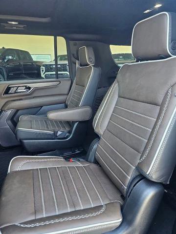 New 2026 GMC Yukon XL Denali Ultimate AWD/4WD image 18