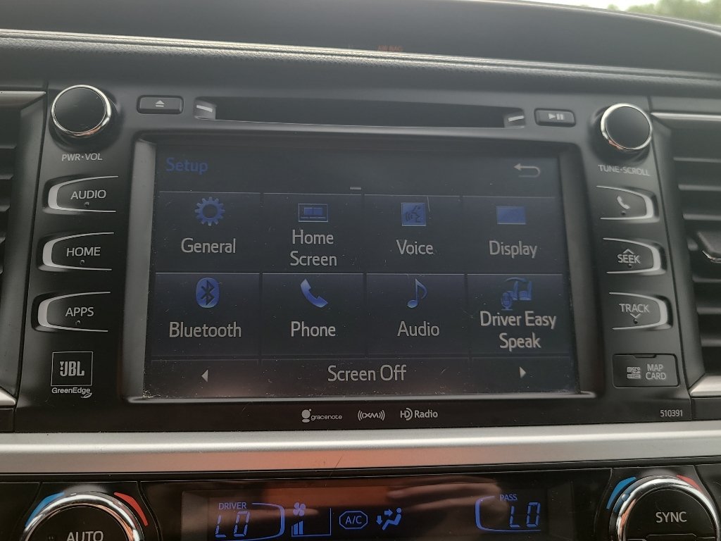 Used 2018 Toyota Highlander Limited AWD/4WD image 25