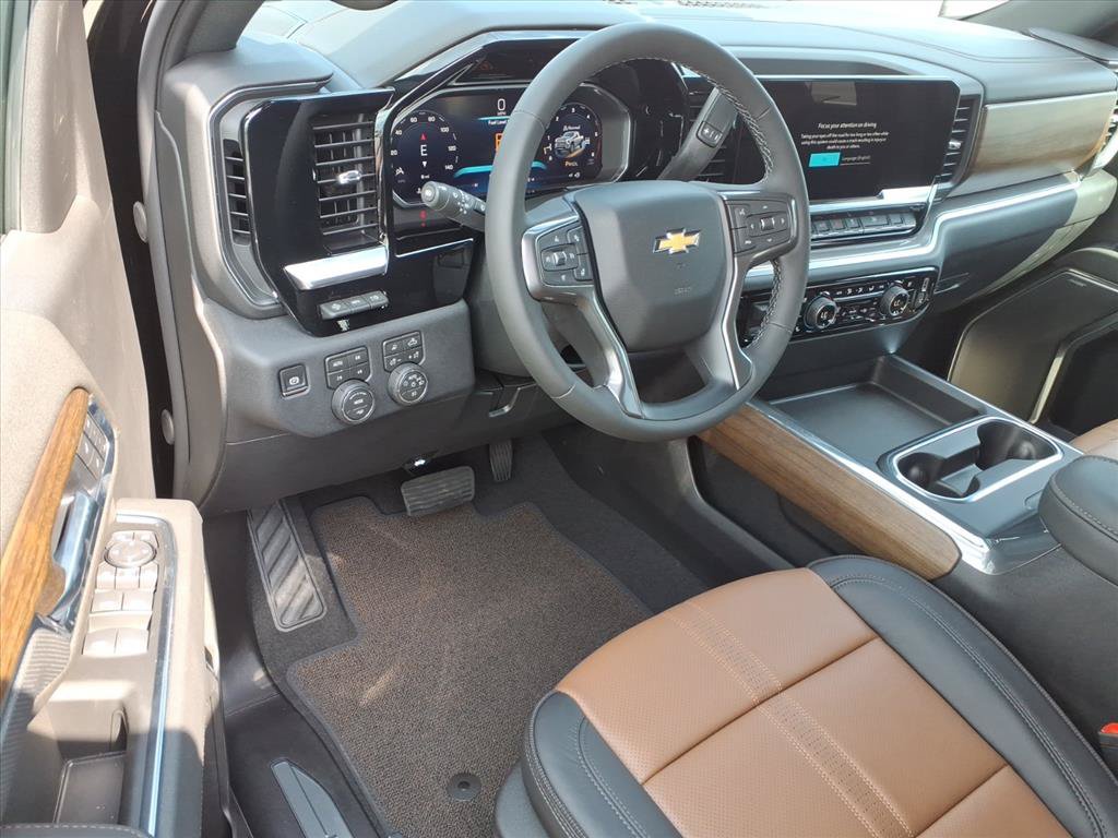 New 2026 Chevrolet Silverado 2500 High Country w/ High Country Premium Package AWD/4WD image 13