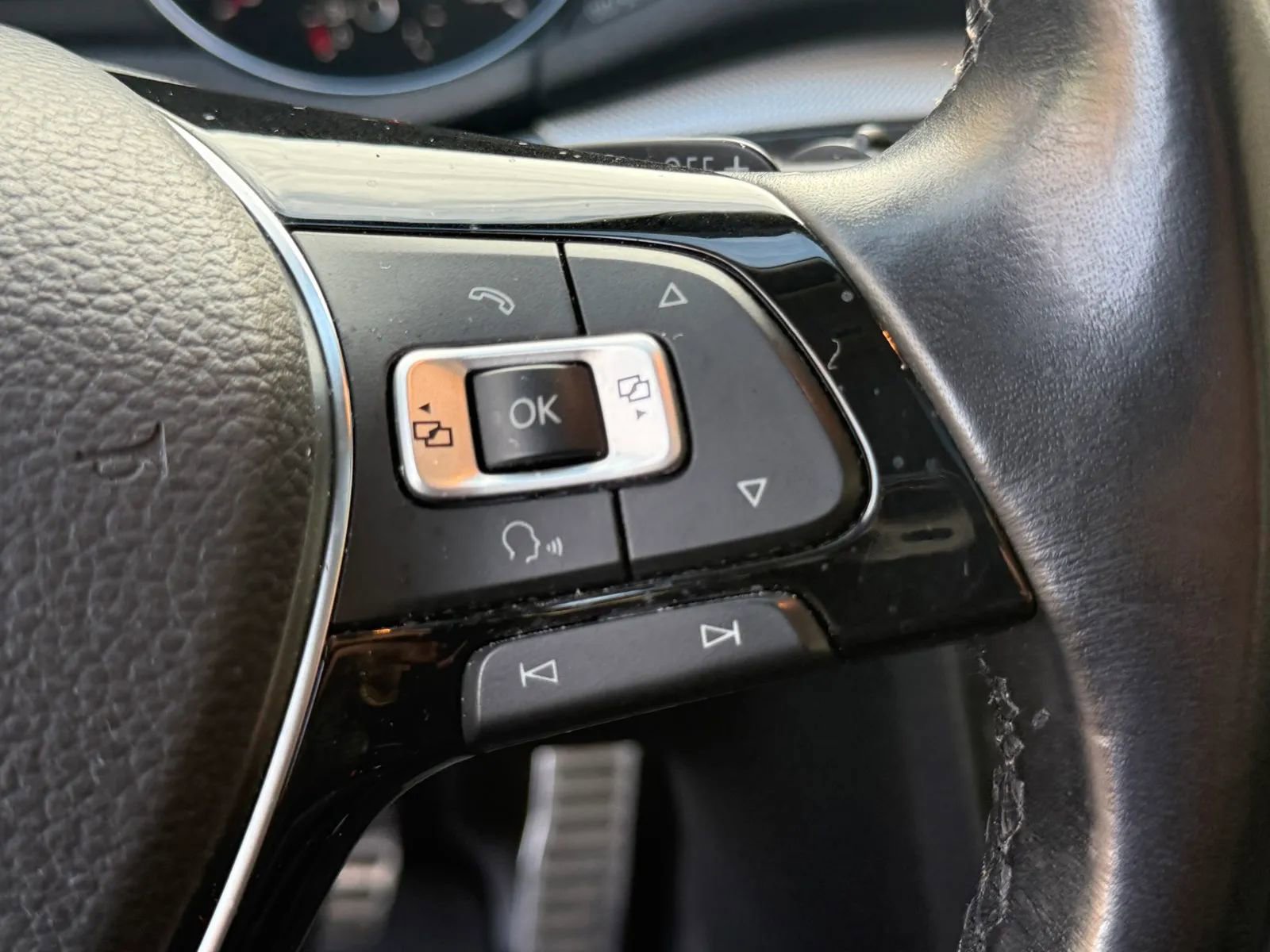 Used 2018 Volkswagen Passat 3.6 SEL Premium image 21