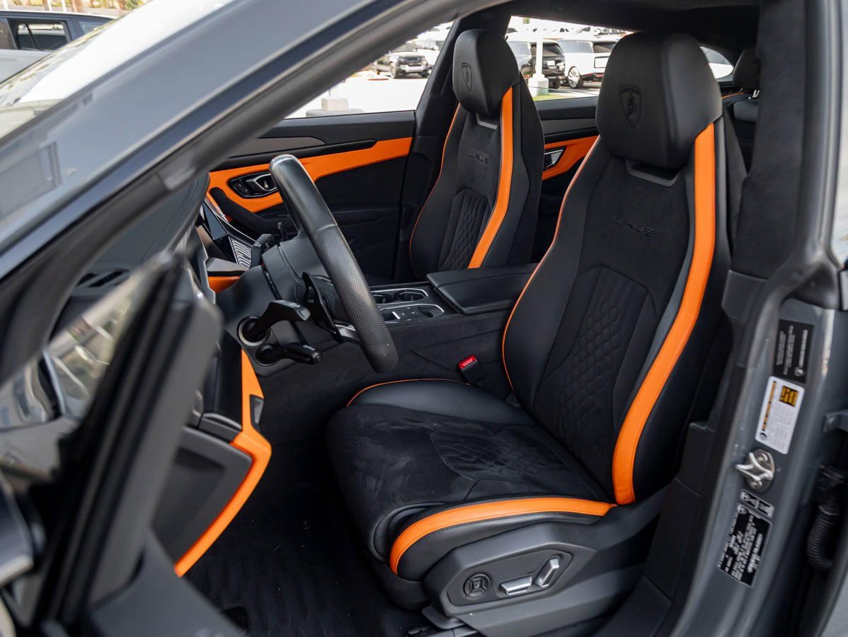 Used 2024 Lamborghini Urus S image 12