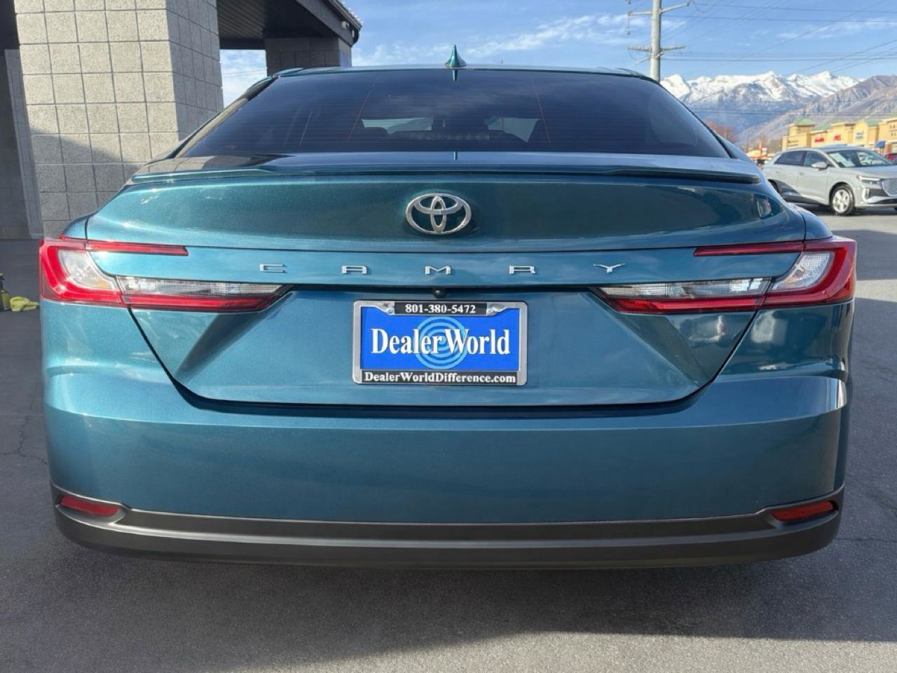 Used 2025 Toyota Camry LE image 5