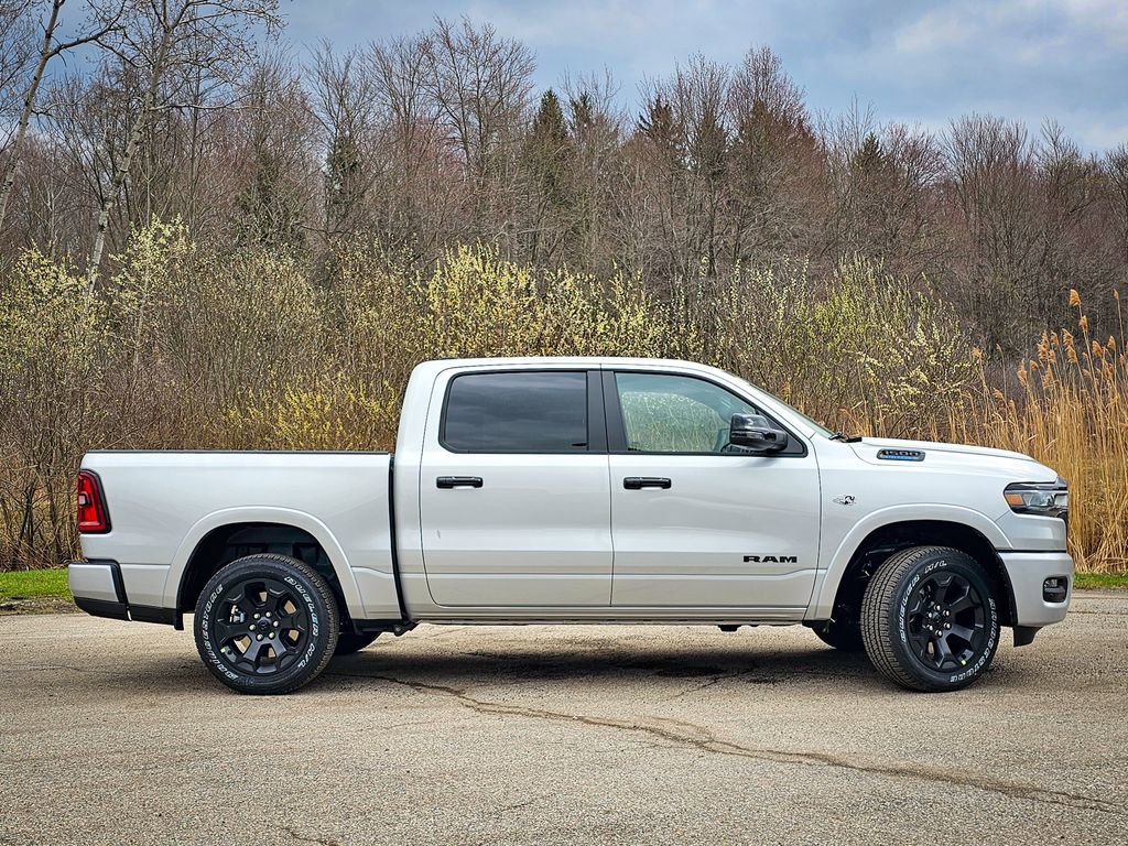 New 2026 RAM 1500 4x4 Crew Cab image 2