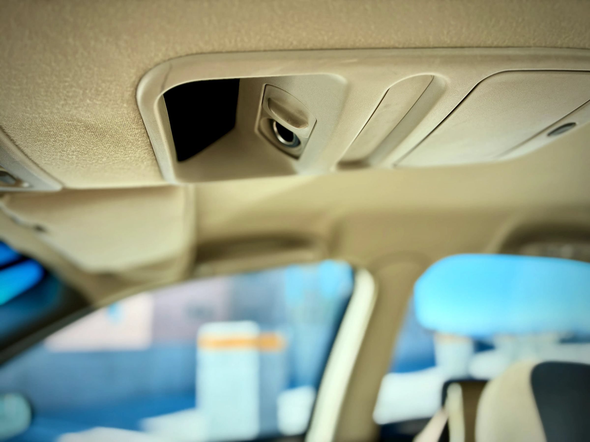Used 2003 Pontiac Bonneville SLE FWD image 68