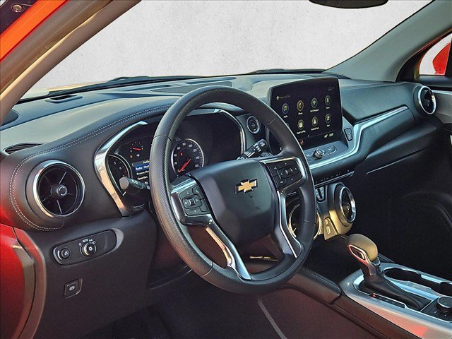 Used 2026 Chevrolet Blazer LT FWD image 10
