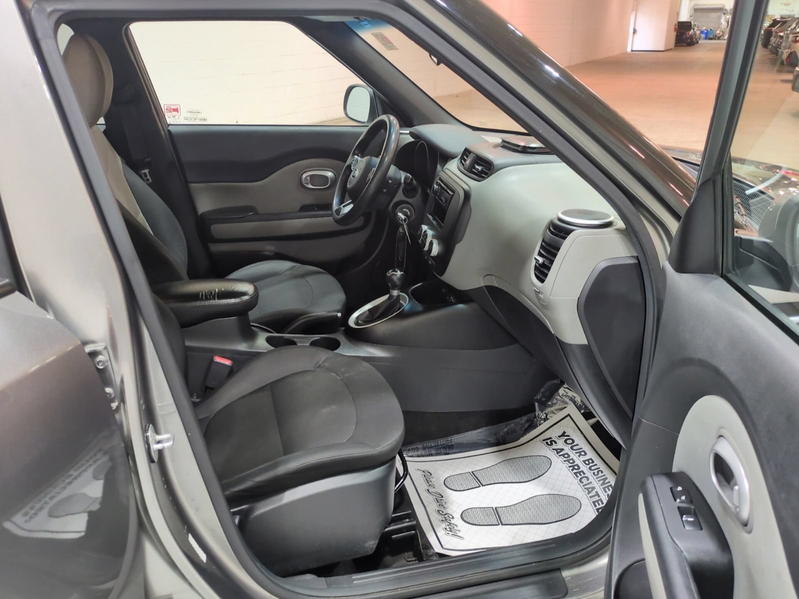 Used 2015 Kia Soul FWD image 9