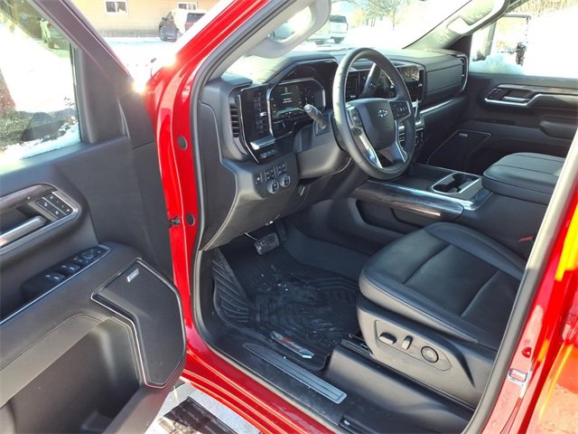 Used 2024 Chevrolet Silverado 3500 LTZ w/ LTZ Plus Package image 10