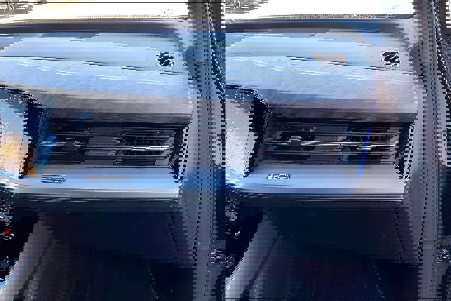 Used 2023 Audi Q4 e-tron Premium Plus image 19