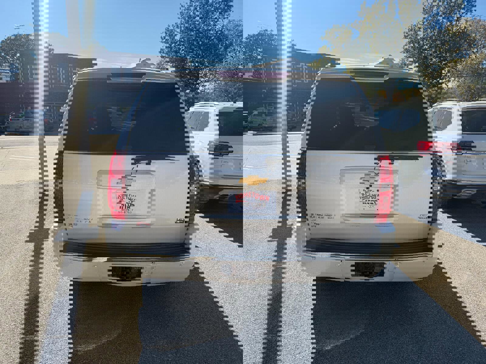 Used 2012 Chevrolet Suburban LTZ image 5