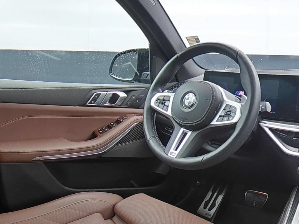 Used 2026 BMW X5 M60i AWD/4WD image 19