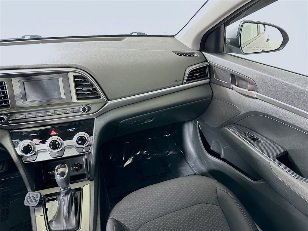 Used 2019 Hyundai Elantra SE w/ Cargo Package image 19