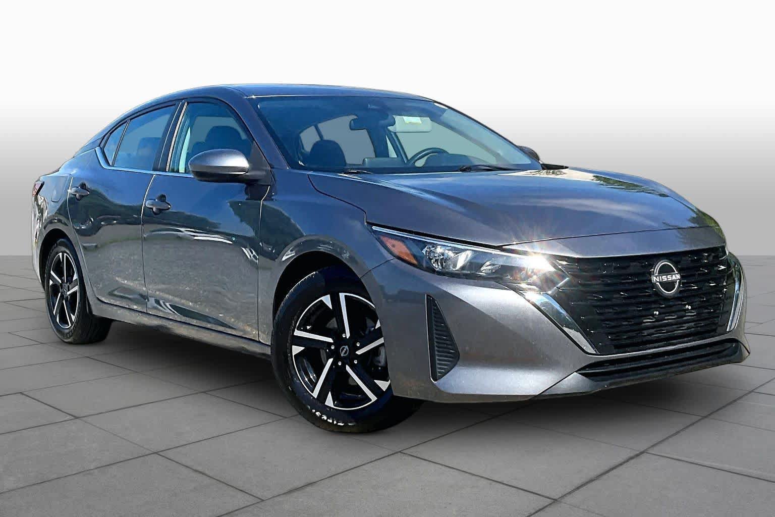 Used 2024 Nissan Sentra SV FWD image 3